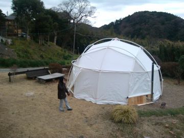 На открытом воздухе раздувной шатер пузыря для события, располагаясь лагерем с материалом брезента ПВК