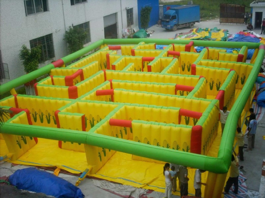 Оборудование спортивной площадки водоустойчивого раздувного лабиринта дома прыжка на открытом воздухе