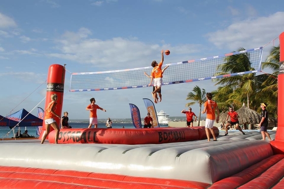 игра Bossaball крупного плана пляжа песка волейбольного поля PVC 0.9mm раздувная