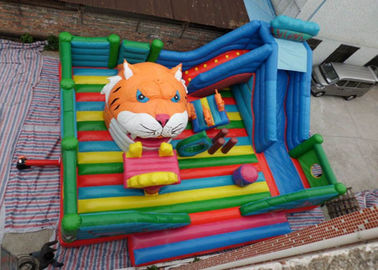 Замок детей головки тигра занятности раздувной оживлённый с скольжением