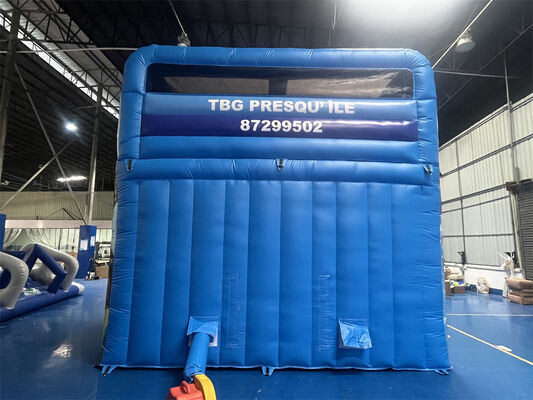 Надувная горка на три полосы с тематикой "Лило и Стич" -- детская водная горка коммерческого класса.