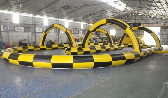 шарик Zorb трассы 18x16x3m раздувной идет Kart участвуя в гонке полоса препятствий игры