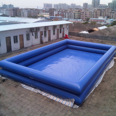 Бассейн крупного плана прямоугольника водного бассейна брезента парка атракционов портативный