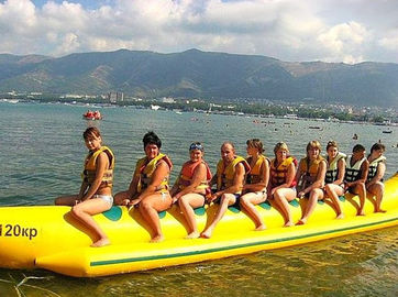 Шлюпка игрушки гигантской воды раздувная, прочная раздувная шлюпка банана для взрослого
